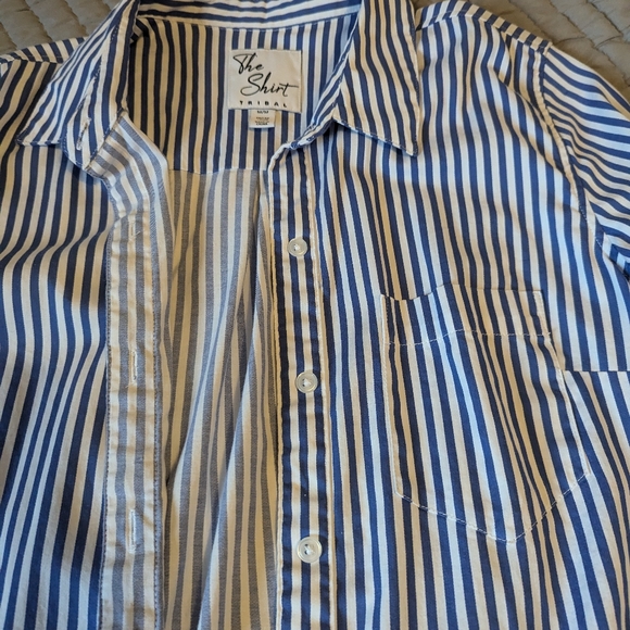 Blue and white striped shirt - Picture 3 of 5